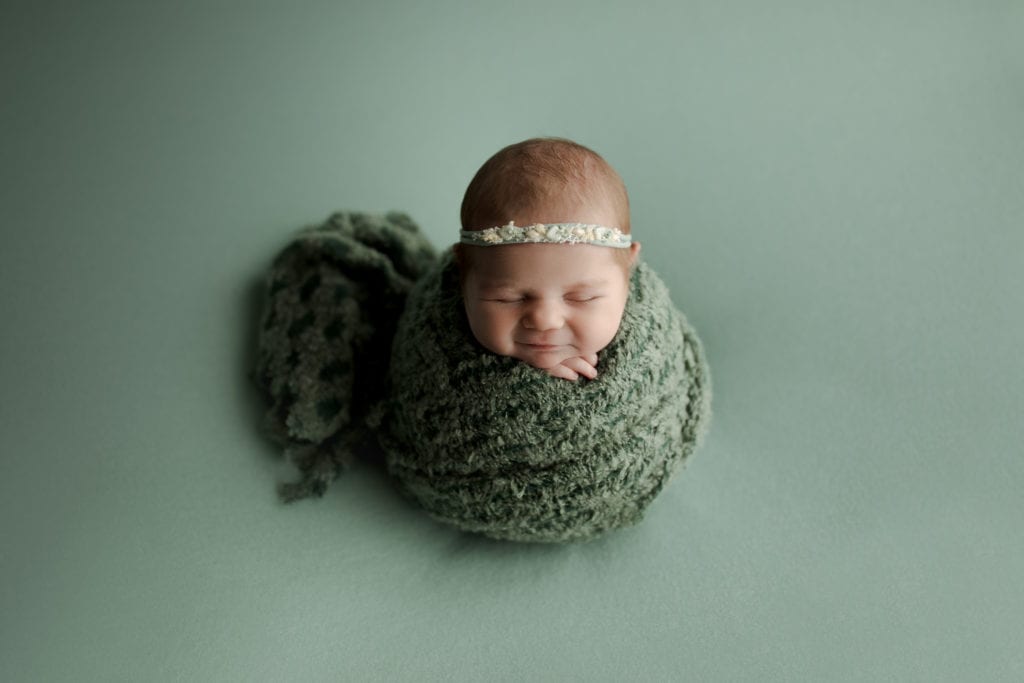 potato sack pose Chicago area newborn photographer 