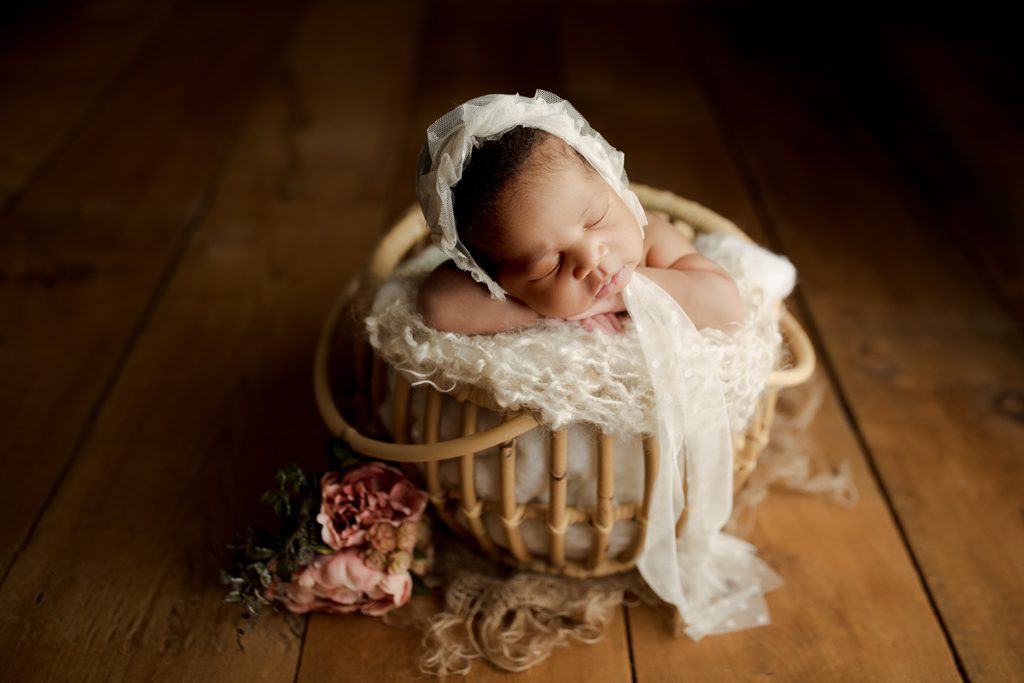baby girl in basket, Long Grove photograhy