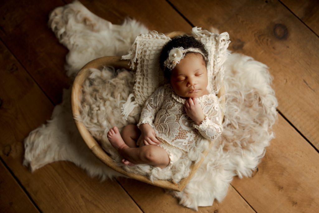 Long Grove newborn photograher