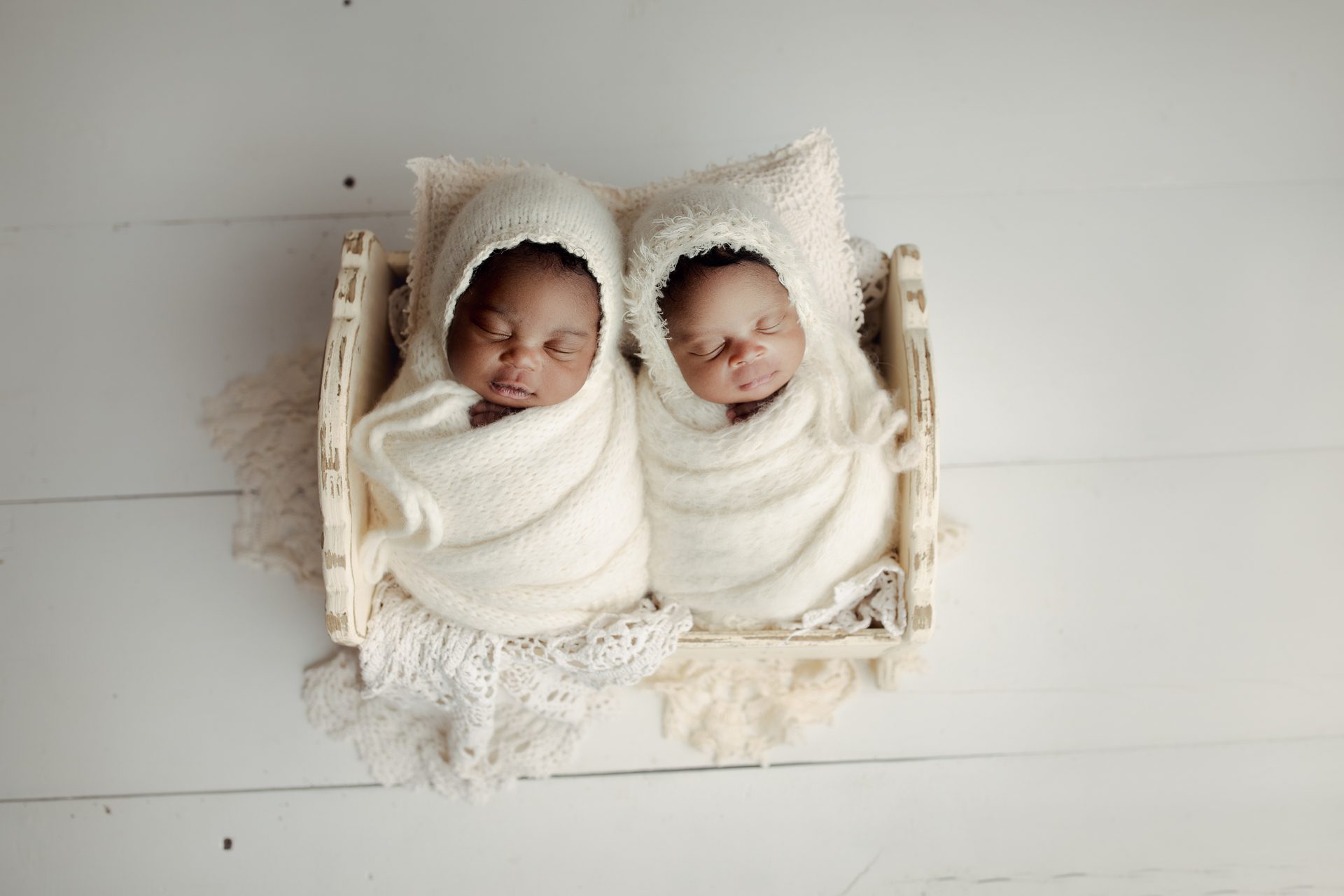 newborn twins photographer